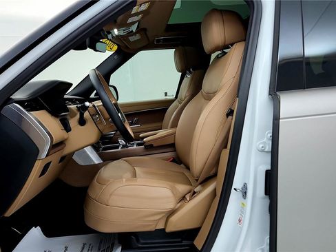 Used 2023 Land Rover Range Rover SE image 24