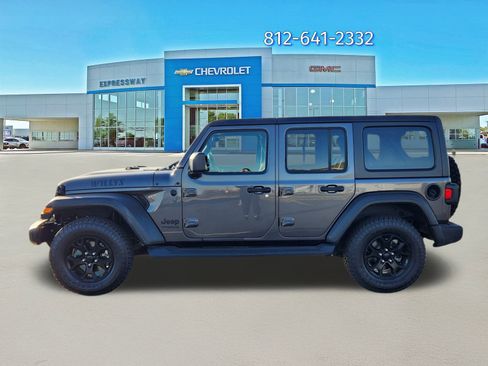 Used 2021 Jeep Wrangler Unlimited Sport image 4