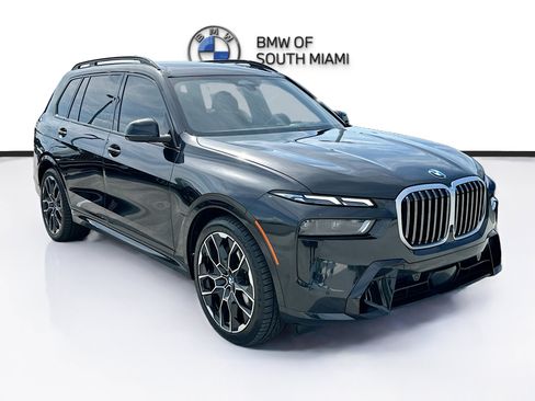 Used 2024 BMW X7 xDrive40i w/ Executive Package AWD/4WD image 1