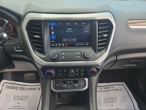 Used 2023 GMC Acadia SLE w/ Driver Convenience Package image 15