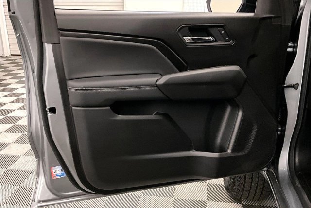 Used 2025 GMC Canyon Elevation AWD/4WD image 20
