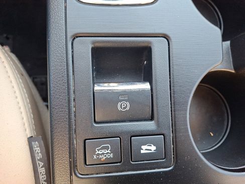 Used 2017 Subaru Outback 2.5i Limited image 25