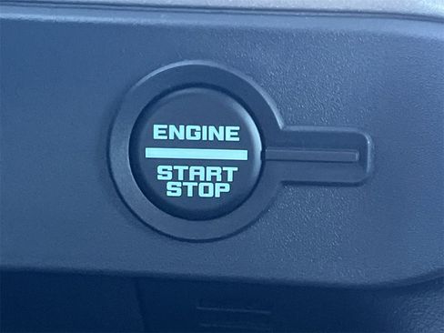 New 2025 Ford Bronco Outer Banks w/ Sasquatch Package image 5