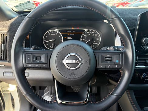Used 2024 Nissan Pathfinder Rock Creek AWD/4WD image 15