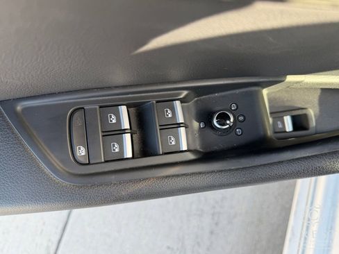 Used 2018 Audi A4 2.0T Ultra Premium w/ 18" Wheel Package image 10