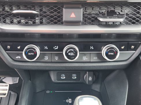 Certified 2025 Acura ADX A-Spec image 21