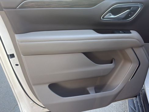 Used 2022 Chevrolet Suburban LS w/ Driver Alert Package image 19