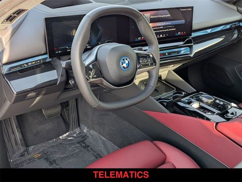 Used 2025 BMW i5 xDrive40 w/ Premium Package image 12