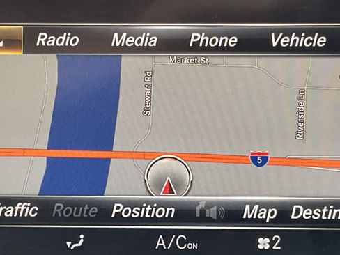 Used 2018 Mercedes-Benz C 300 4MATIC Cabriolet image 13