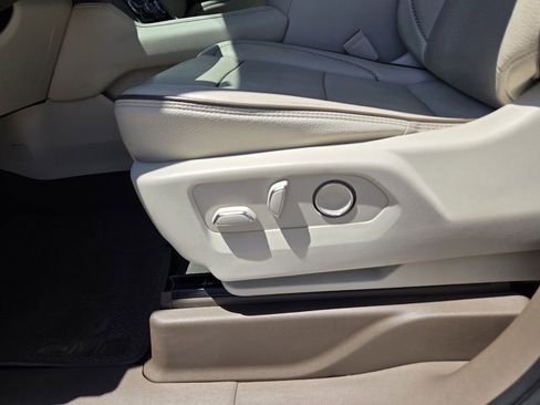 Used 2021 GMC Yukon XL Denali AWD/4WD image 19