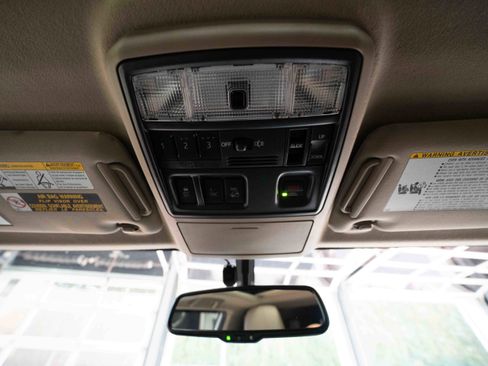 Used 2019 Toyota 4Runner Limited image 18