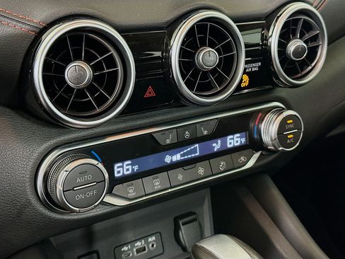 Used 2024 Nissan Sentra SR w/ SR Premium Package image 23