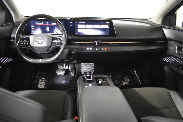 Used 2024 Nissan Ariya AWD image 29