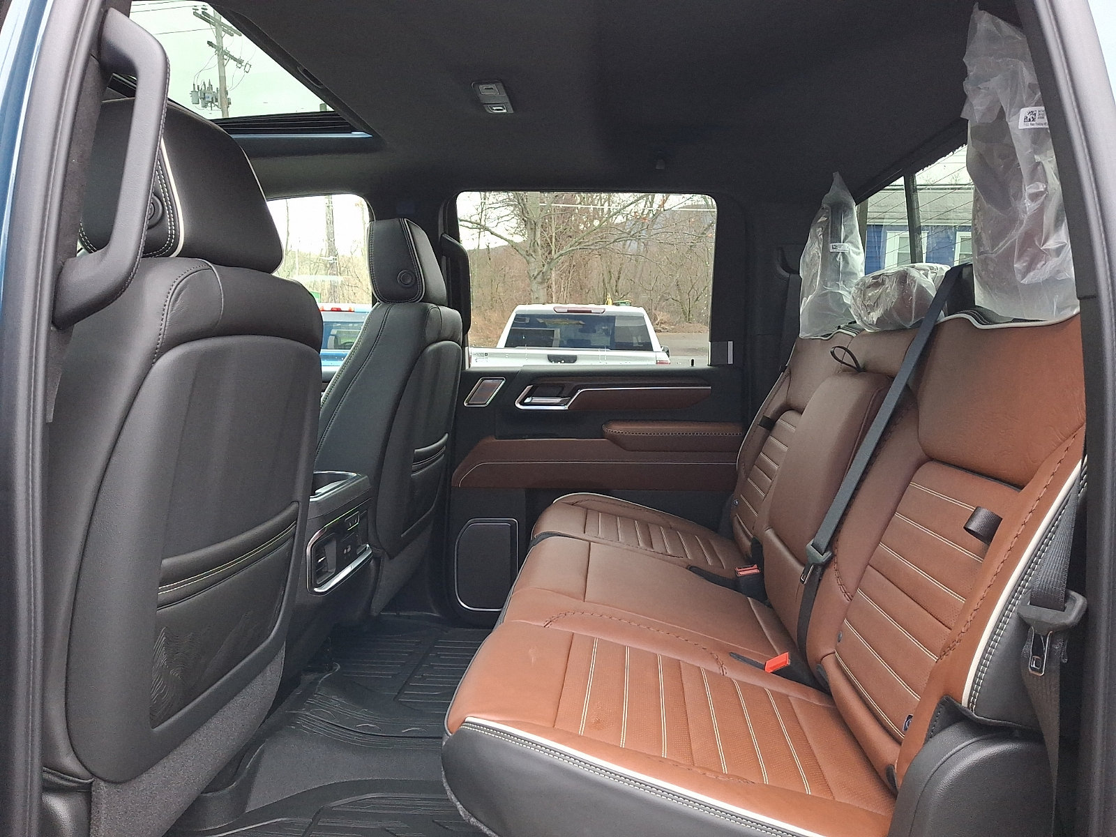 New 2026 GMC Sierra 3500 Denali Ultimate AWD/4WD image 10
