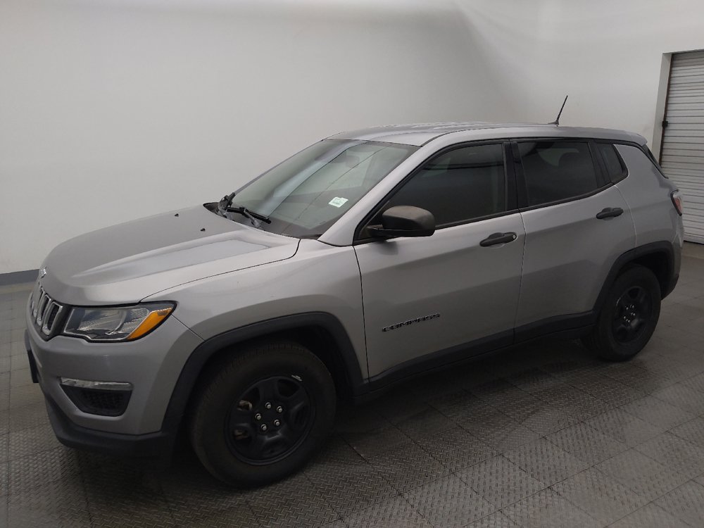 Used 2019 Jeep Compass Sport FWD image 2