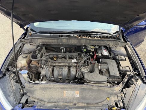 Used 2015 Ford Fusion SE FWD image 18
