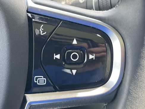 Used 2023 Volvo XC90 B6 Plus w/ Protection Package Premier image 31