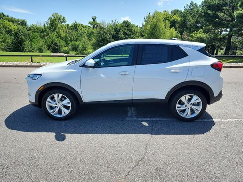 New 2026 Buick Encore GX Preferred FWD image 2
