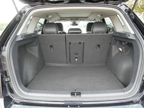 Certified 2023 Volkswagen Taos SEL AWD/4WD image 18