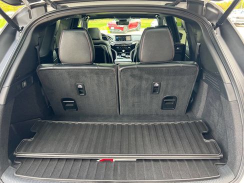 Used 2024 Acura MDX A-Spec image 32