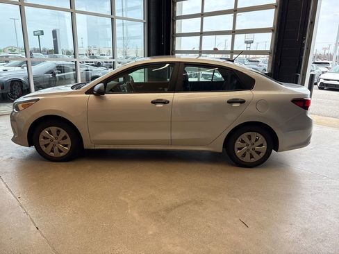 Used 2018 Kia Rio LX image 7