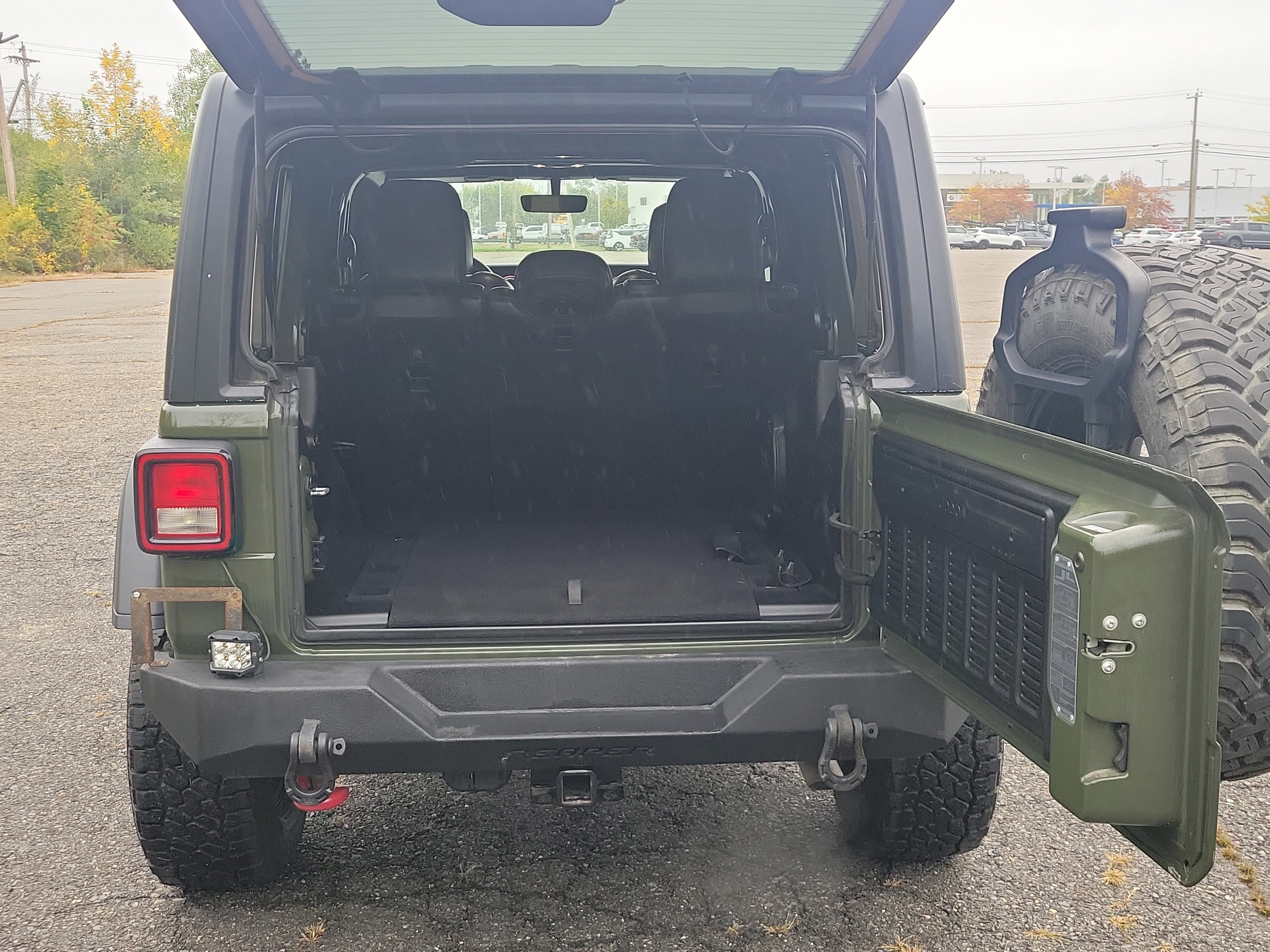 Used 2020 Jeep Wrangler Unlimited Rubicon AWD/4WD image 17