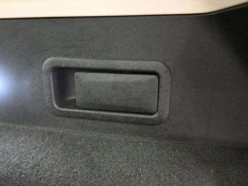 Used 2017 Cadillac XT5 Luxury w/ LPO, Wheel Lock Package image 47