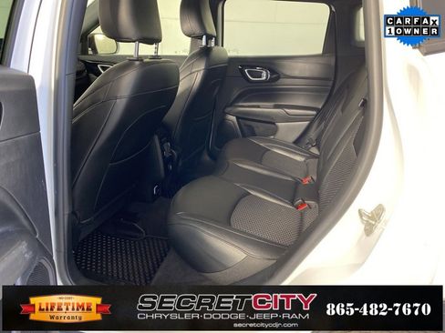 Used 2025 Jeep Compass Latitude w/ Altitude Special Edition image 29