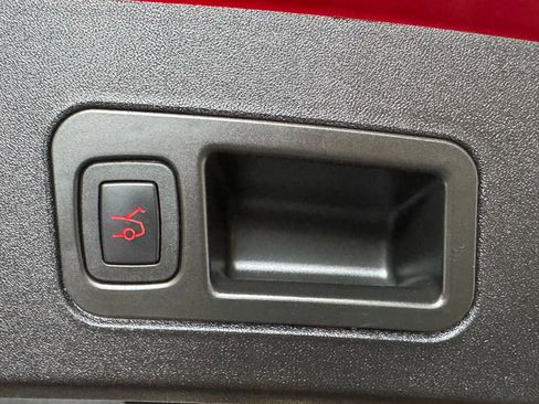Used 2014 Tesla Model S RWD image 28