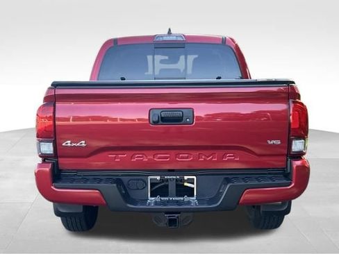 Used 2022 Toyota Tacoma SR5 w/ Technology Package AWD/4WD image 4