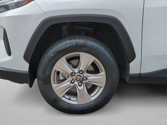 Used 2025 Toyota RAV4 XLE AWD/4WD image 22