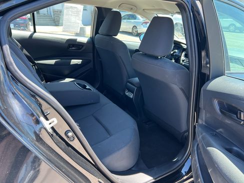 Used 2023 Toyota Corolla LE FWD image 11