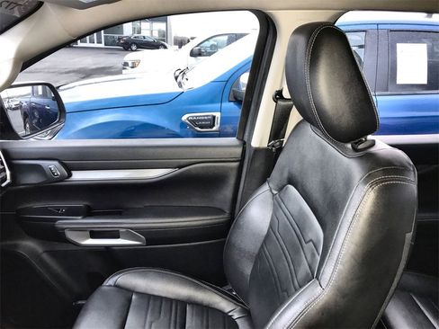 Used 2024 Ford Ranger Lariat w/ Advanced Towing Package image 23