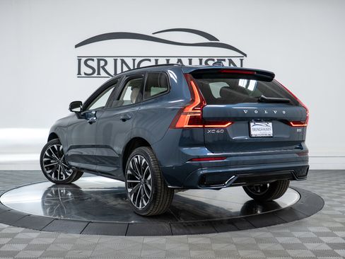 New 2026 Volvo XC60 B5 Ultra w/ Protection Package Premier image 28