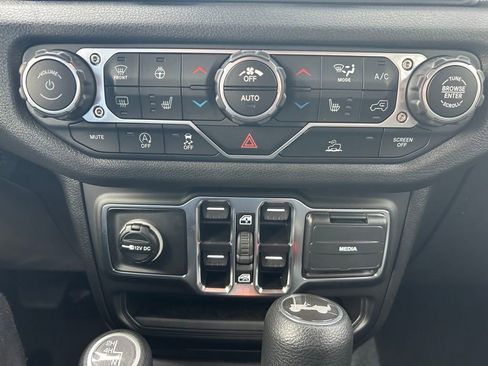 New 2025 Jeep Wrangler Sport S image 15