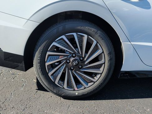 New 2026 Hyundai Sonata Limited image 23