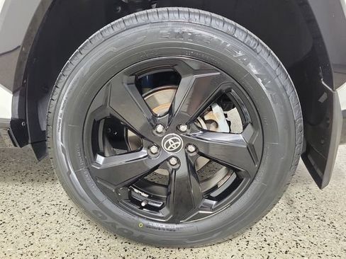 Used 2020 Toyota RAV4 XSE AWD/4WD image 8