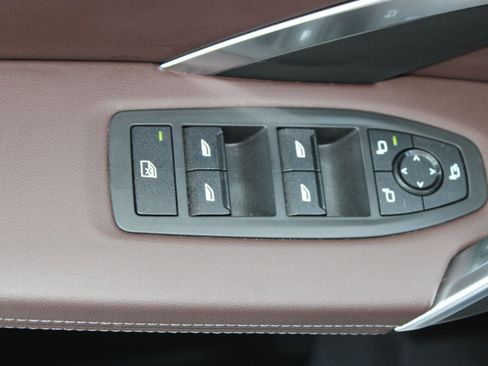 Used 2024 BMW X1 xDrive28i w/ Technology Package image 22