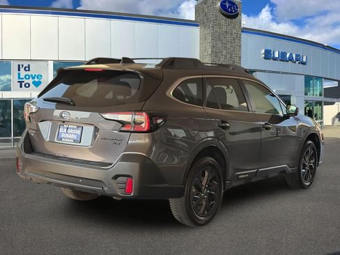 Used 2022 Subaru Outback Onyx Edition XT AWD/4WD image 2