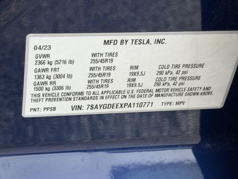 Used 2023 Tesla Model Y AWD image 29