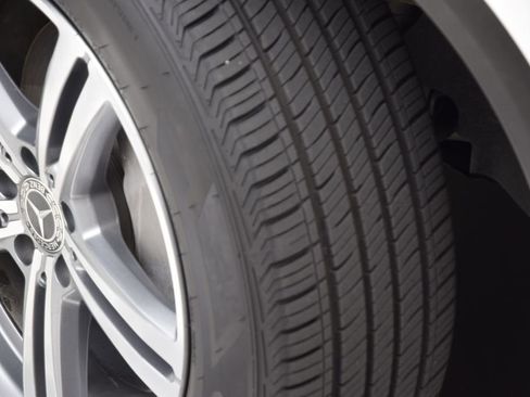 Used 2022 Mercedes-Benz GLC 300 image 29