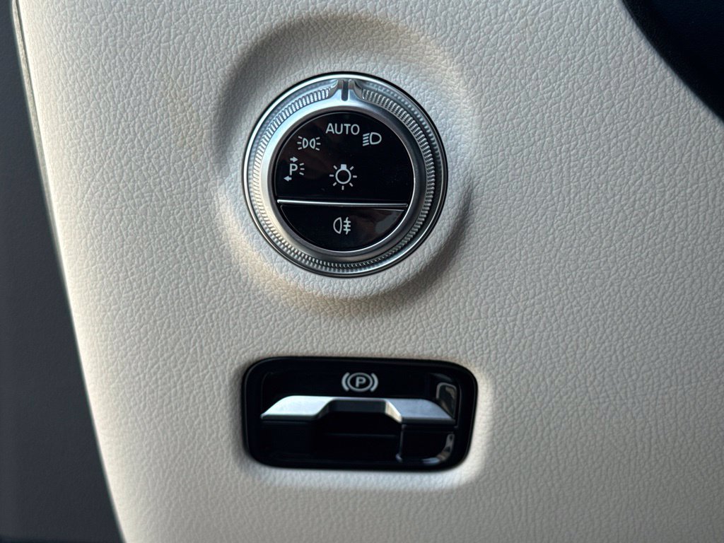 Certified 2024 Mercedes-Benz C 300 Sedan image 23