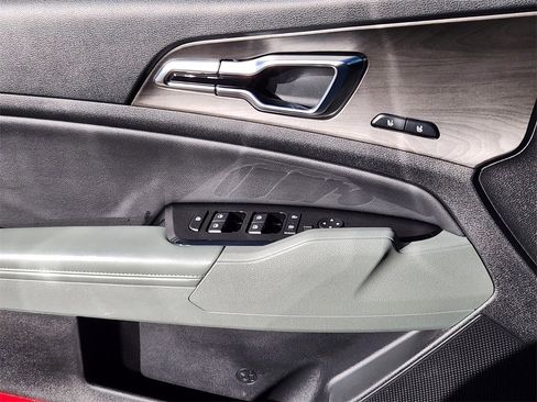 Certified 2024 Kia Sportage X-Pro Prestige image 6