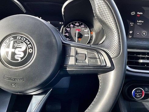 Used 2020 Alfa Romeo Stelvio Sport w/ Quick Order Package 22K Sport RWD image 18