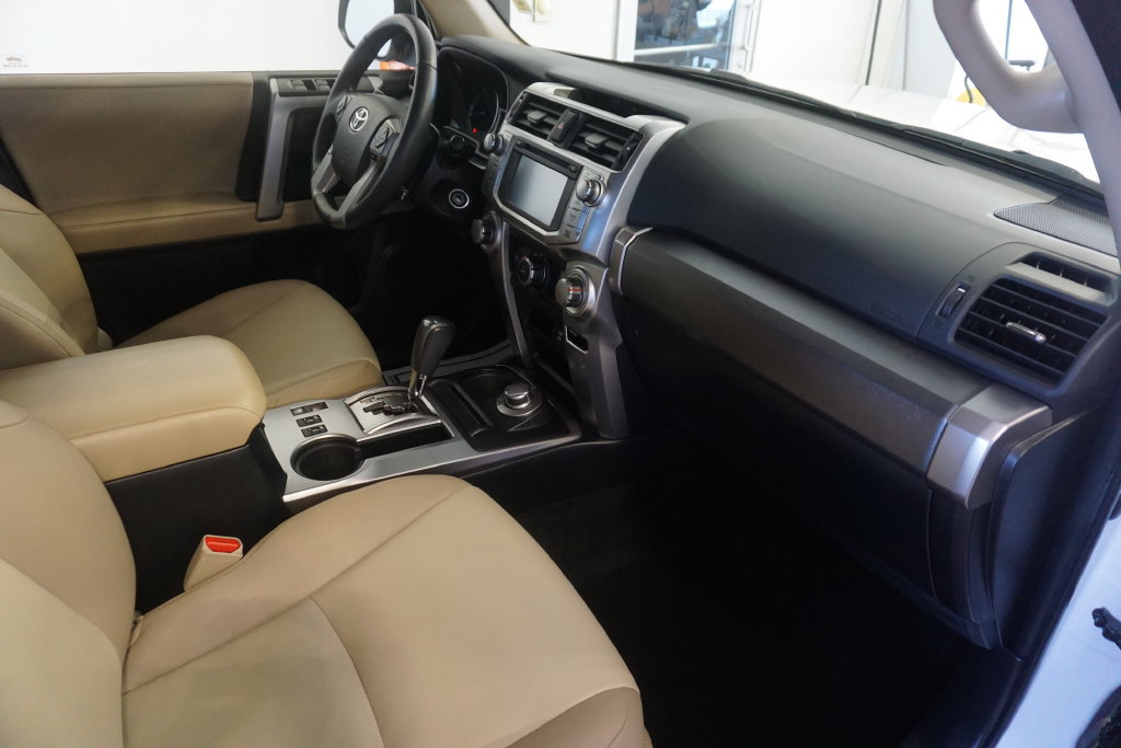 Used 2017 Toyota 4Runner SR5 Premium AWD/4WD image 27