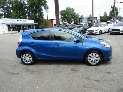 Used 2012 Toyota Prius C Two FWD image 8