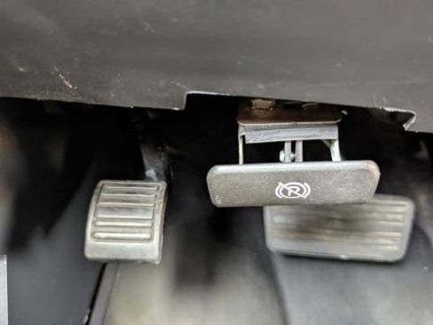 Used 2017 Chevrolet Express 3500 LT w/ LT Preferred Equipment Group RWD image 30