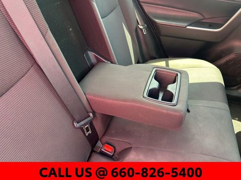 Used 2020 Toyota RAV4 LE FWD image 9