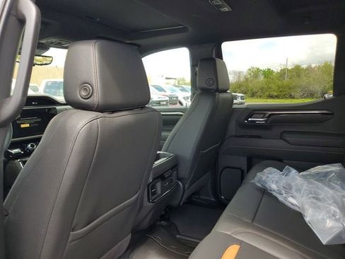 New 2026 GMC Sierra 1500 AT4 w/ AT4 Premium Package image 11