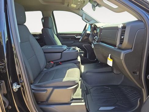 New 2025 GMC Sierra 1500 Elevation image 15